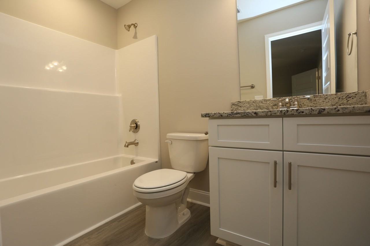 137 Veranda Ln - Photo 3 of 15