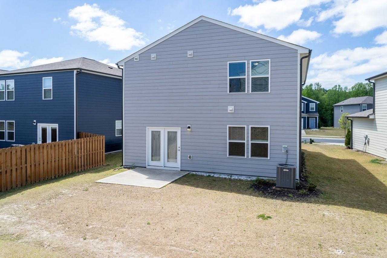 1517 Rhodes Pond St - Photo 6 of 29