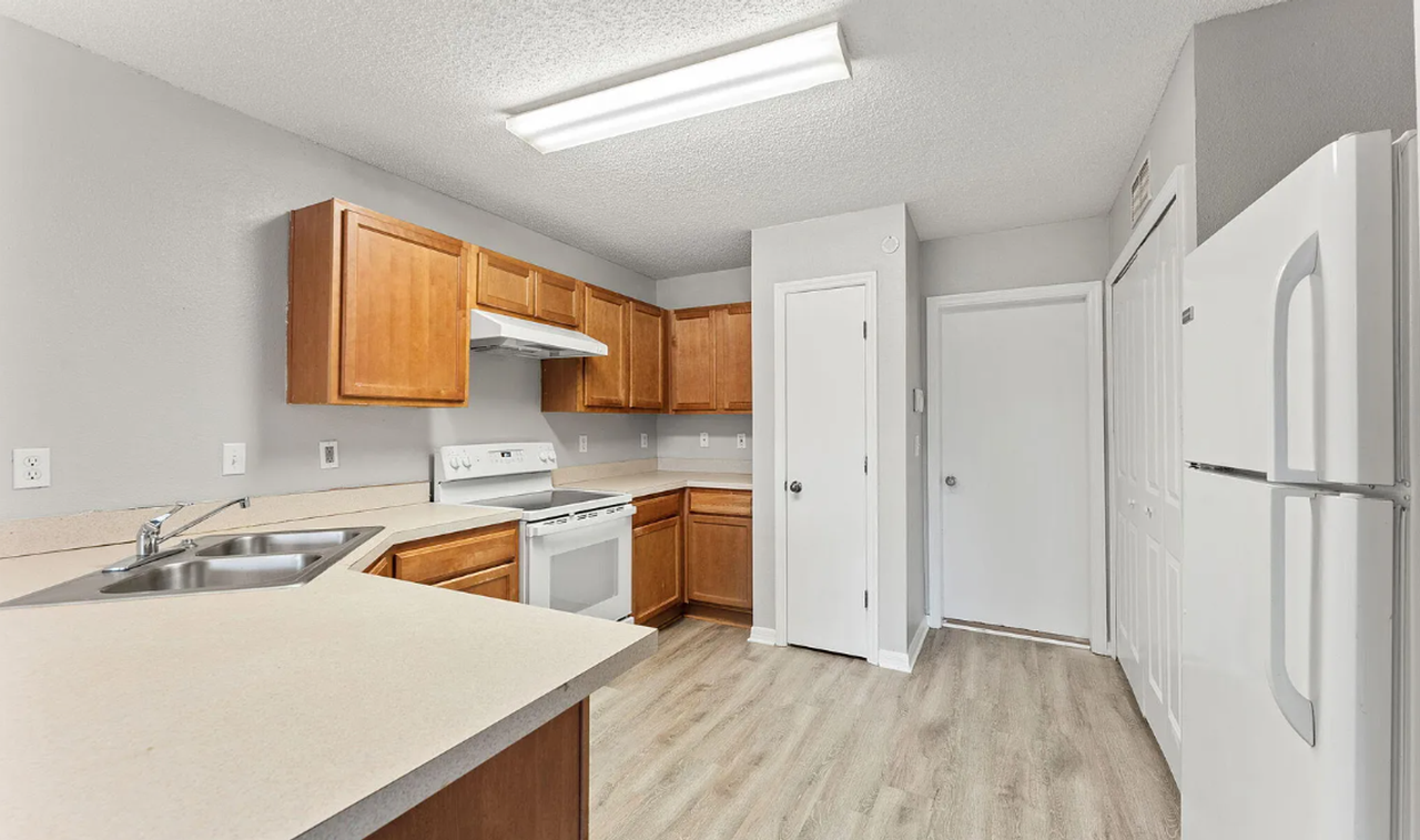 4701 Playschool Dr - Photo 6 of 12