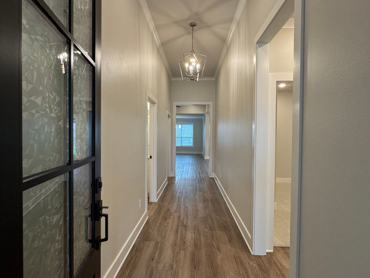 7069 Hillside Ave - Photo 5 of 40