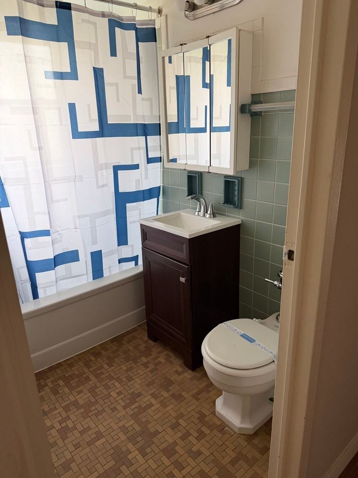 1560 N. Prospect Ave. - Photo 3 of 6