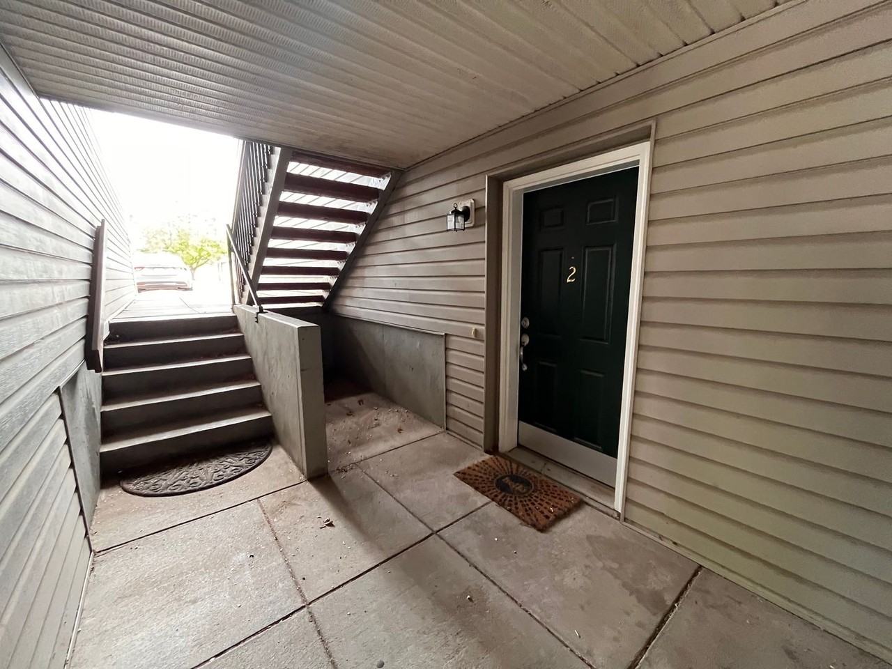 2551 W 24th St - Photo 2 of 18