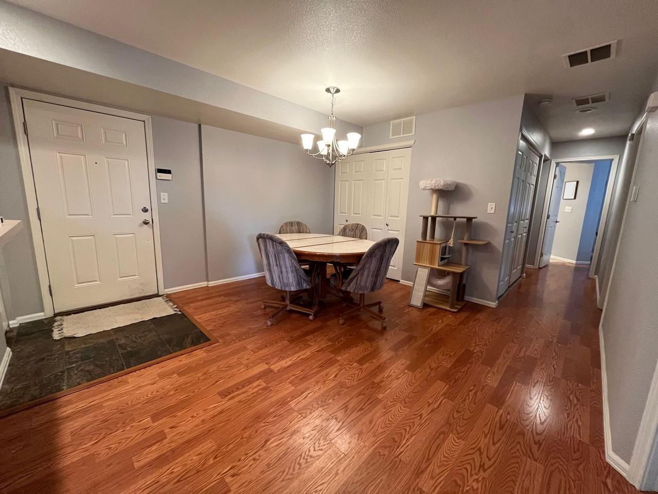 2551 W 24th St - Photo 3 of 18