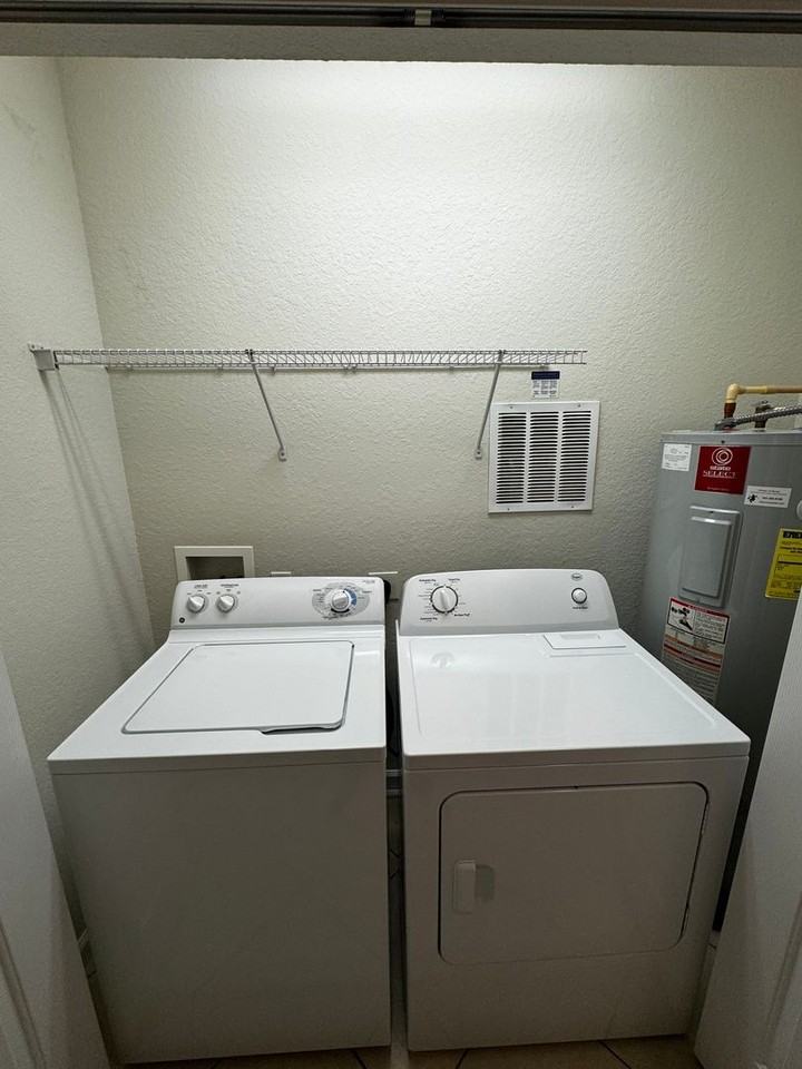 4401 Sw 52nd Cir #101 - Photo 6 of 24
