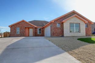 2310 N Poe St - Photo 1 of 1