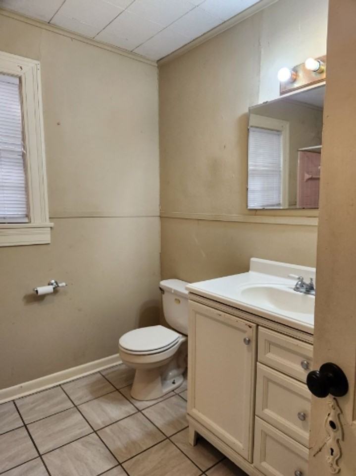 239 West Dr - Photo 7 of 7