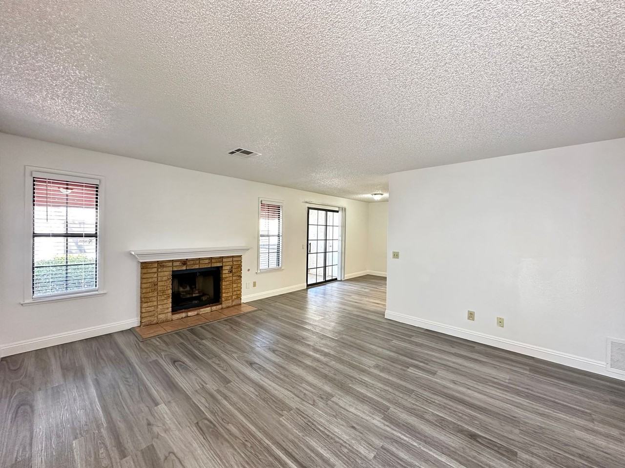 6687 W Tropicana Ave #102 - Photo 3 of 16