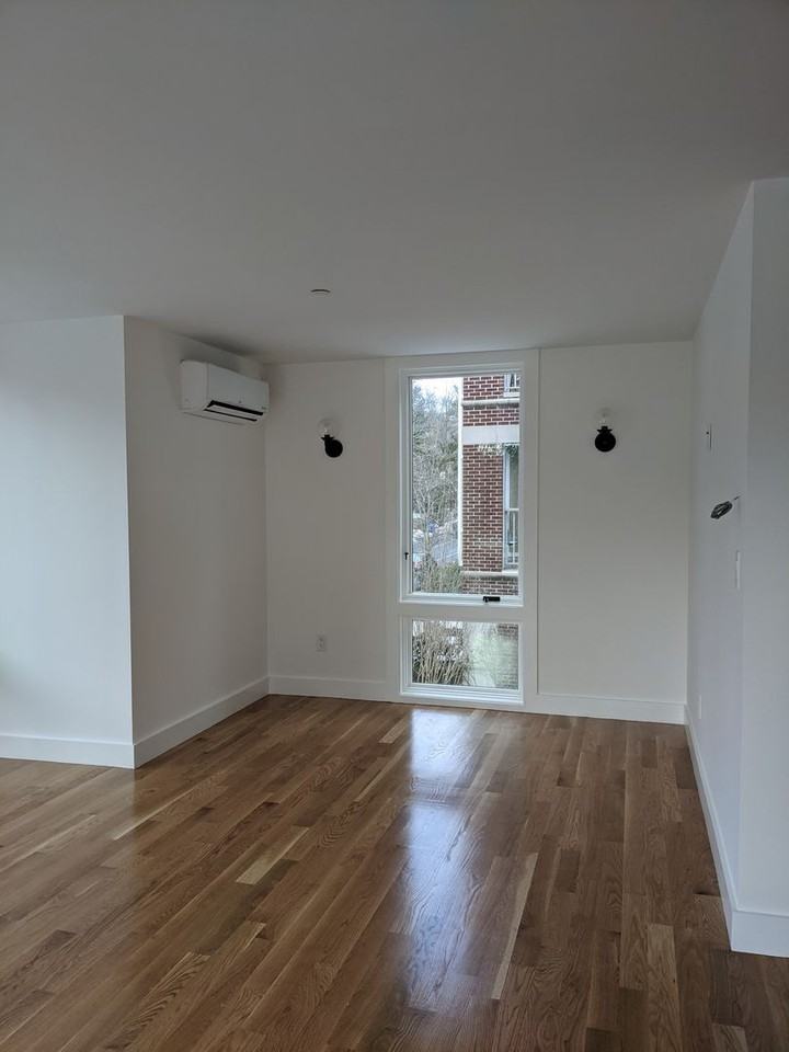 70 Winchester St - Photo 6 of 8