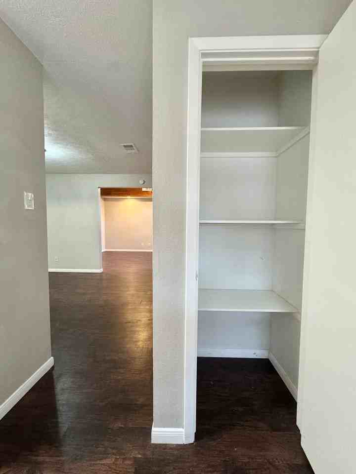 1715 Utah Ave - Photo 6 of 15