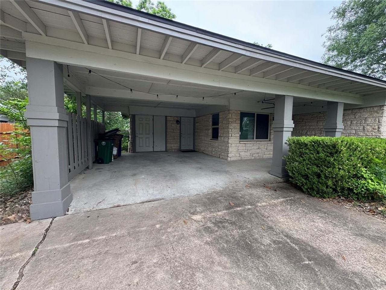 6001 Libyan Dr - Photo 2 of 13