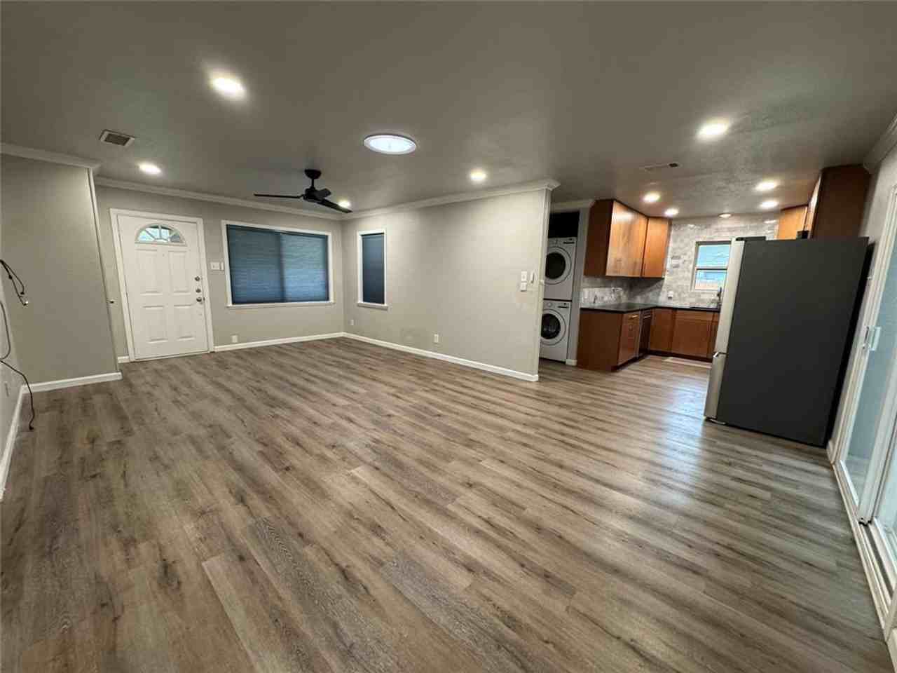 6001 Libyan Dr - Photo 4 of 13