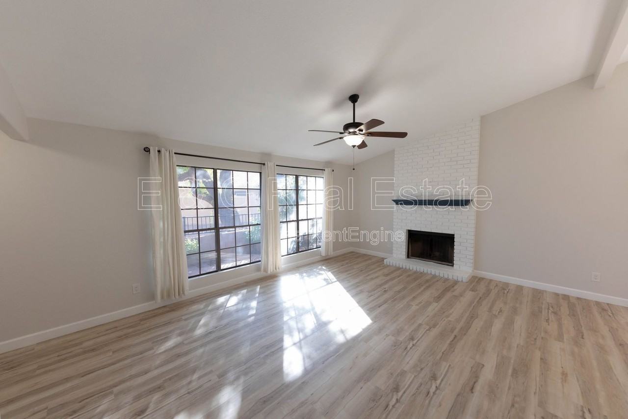 4283 E Agave Rd - Photo 4 of 26