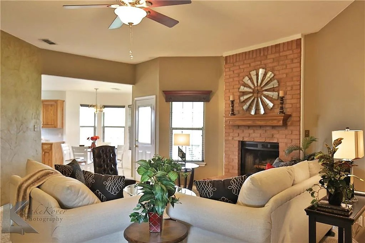 1202 Tulane Dr - Photo 7 of 30