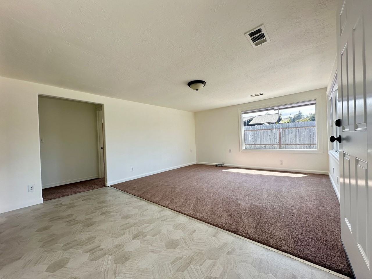 1751 Waters Ave - Photo 3 of 30