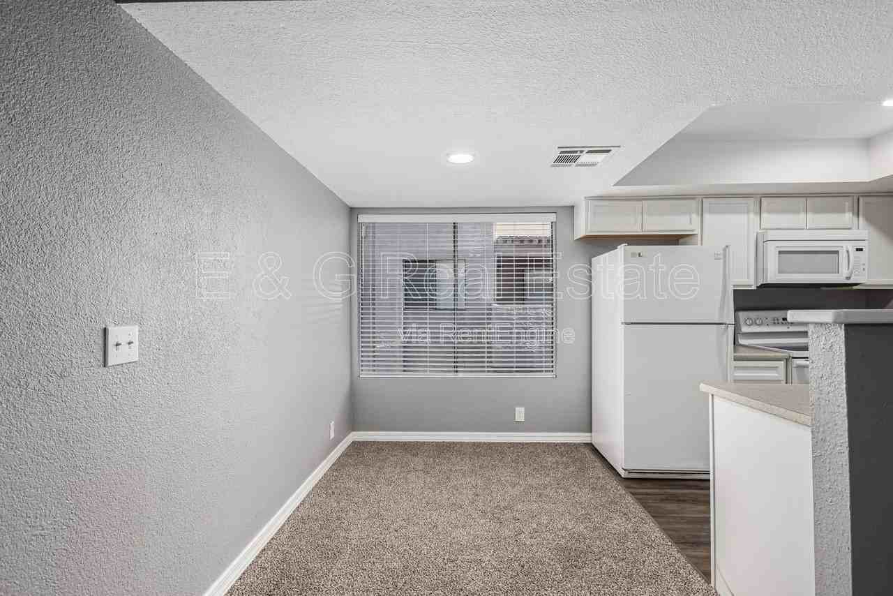 1077 W 1st St #203 - Photo 6 of 21