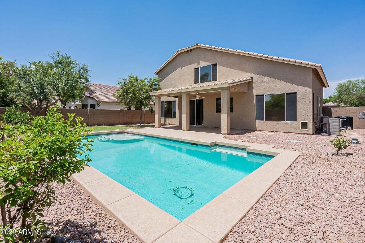 13241 W Jacobson Dr - Photo 3 of 35