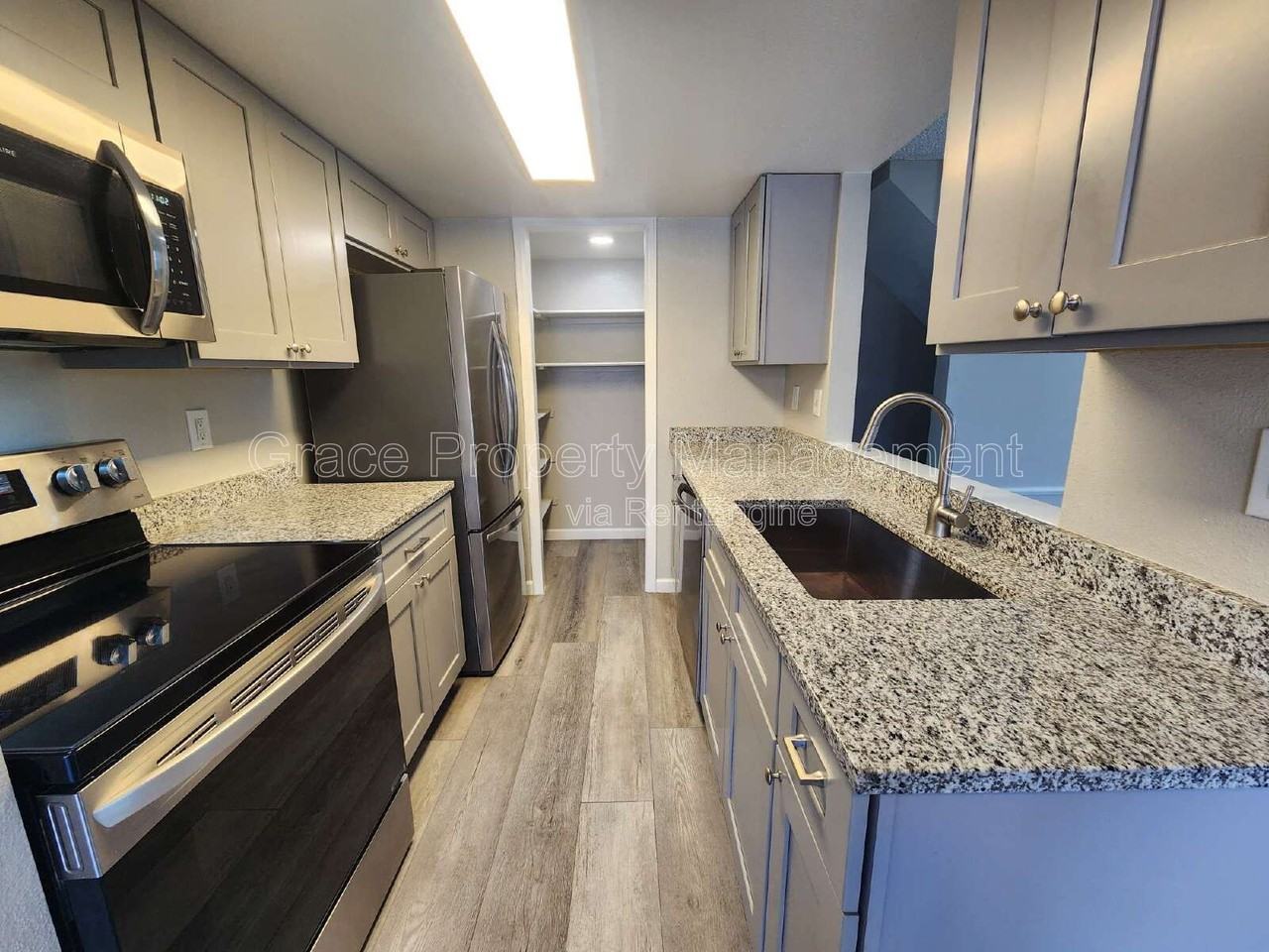 24 Amesbury St - Photo 5 of 18