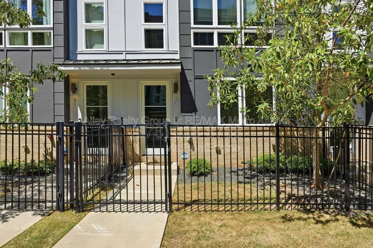 1463 La France St Ne #8 - Photo 2 of 29