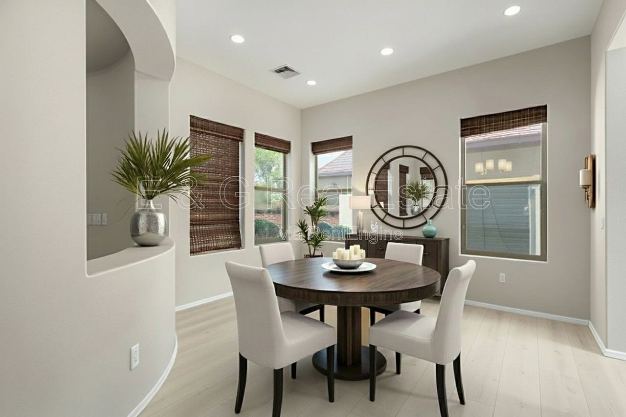 4296 N 154th Ave - Photo 5 of 50