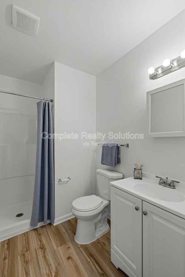 8612 Halls Ferry Rd #302 - Photo 5 of 22