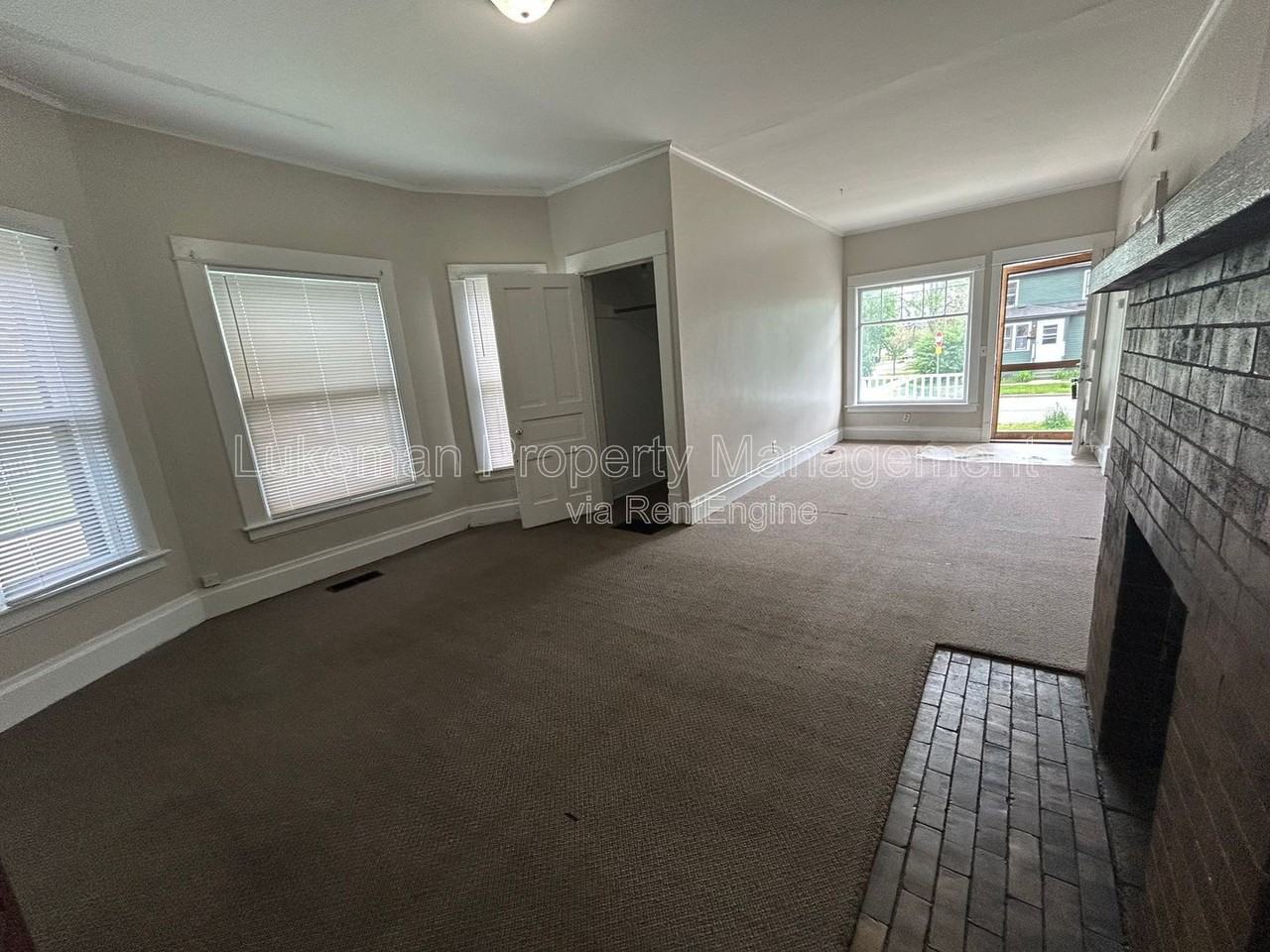 802 W Cedar St #804 - Photo 5 of 12