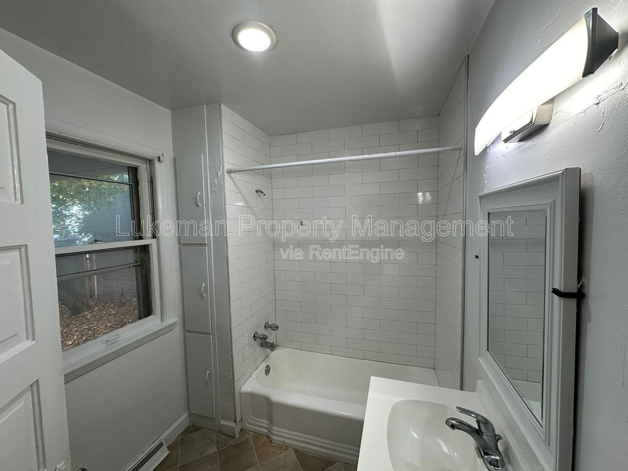 802 W Cedar St #804 - Photo 7 of 12