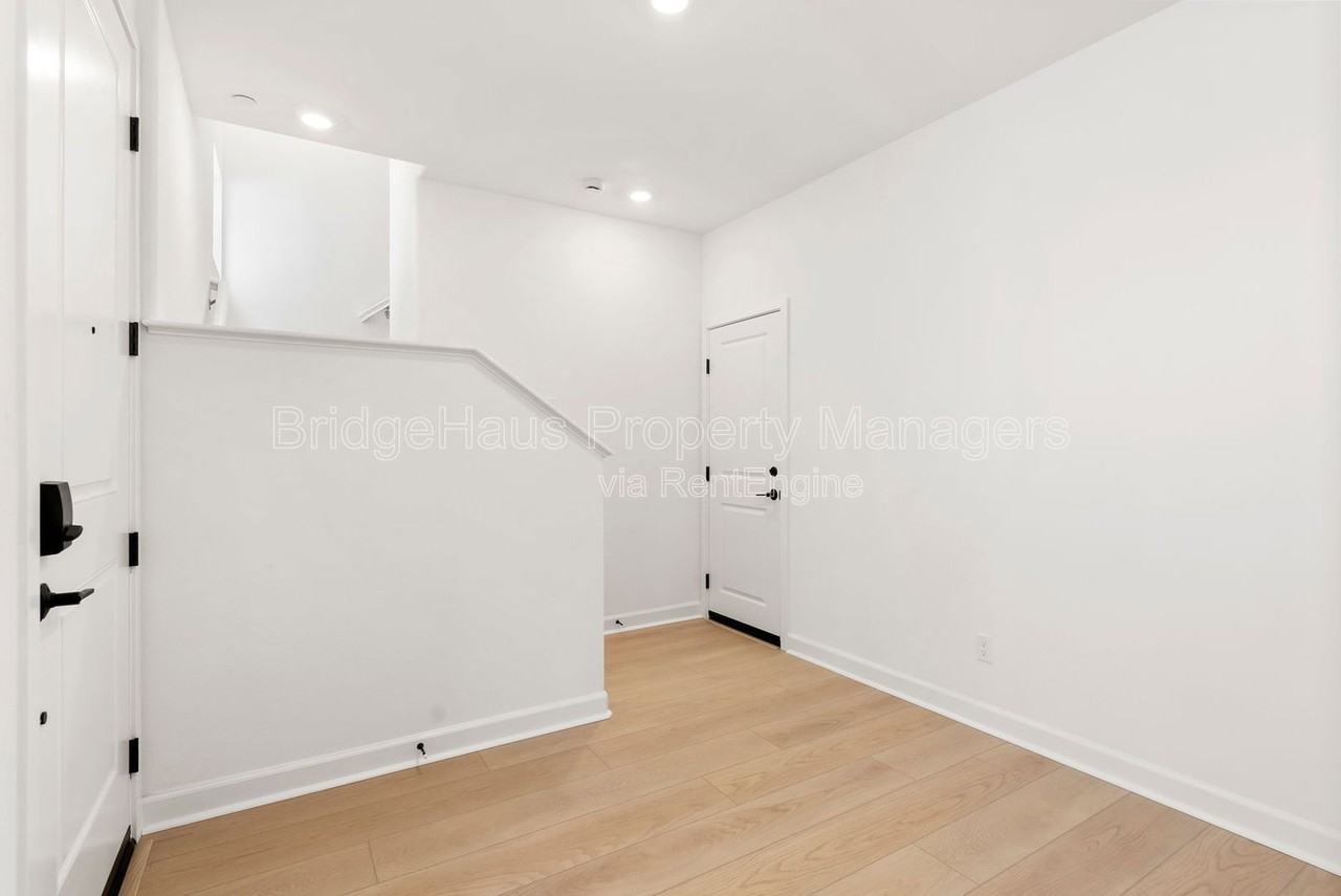 429 Caliper Way - Photo 7 of 50