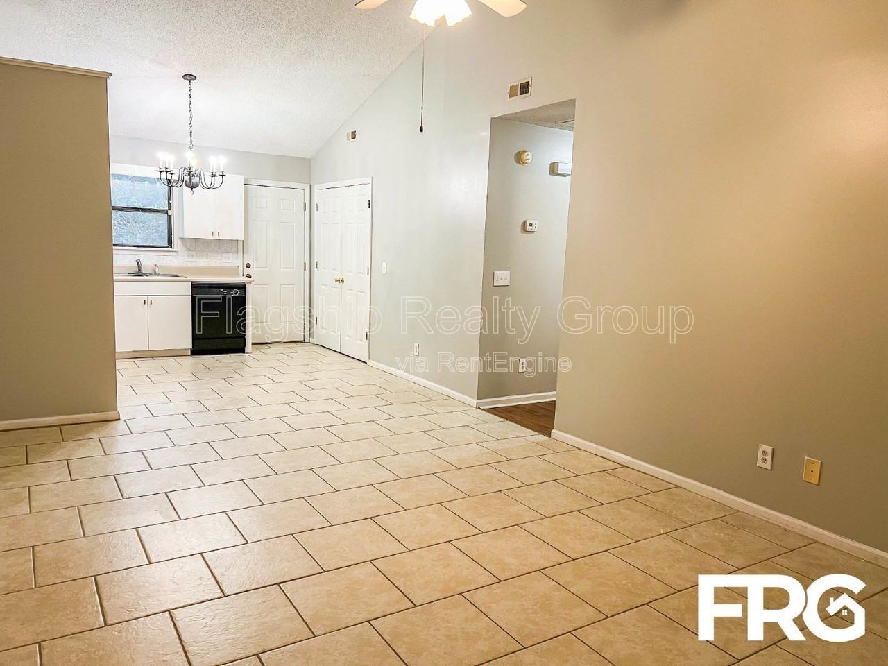 205 Wyndham Cir #B - Photo 4 of 22