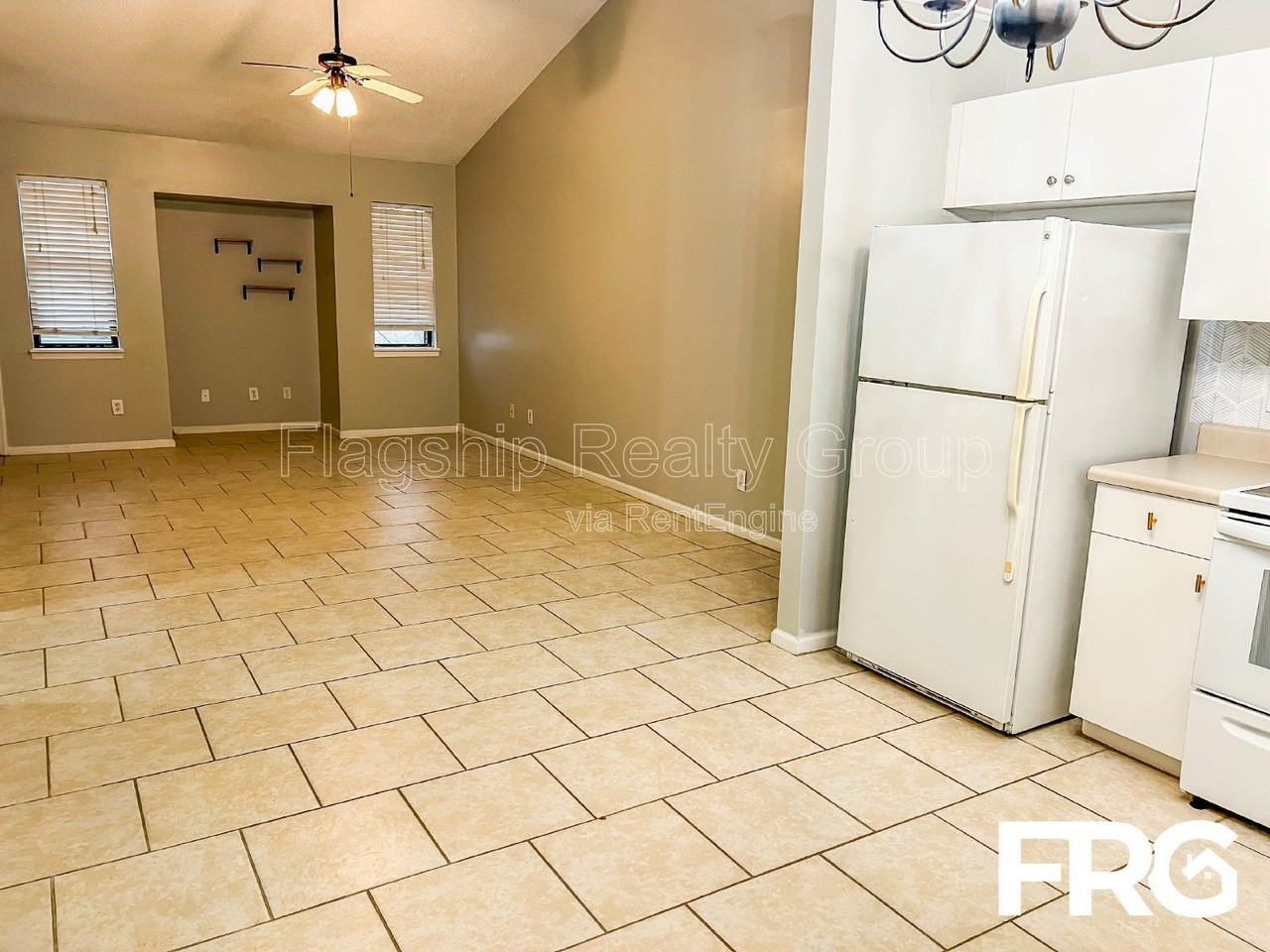 205 Wyndham Cir #B - Photo 6 of 22