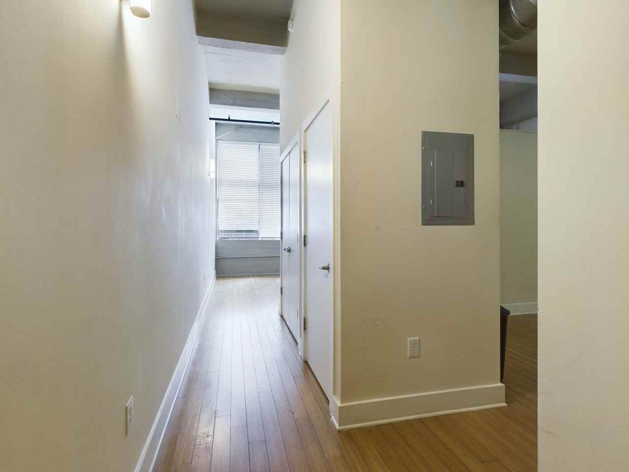 815 Perry St #105 - Photo 2 of 12