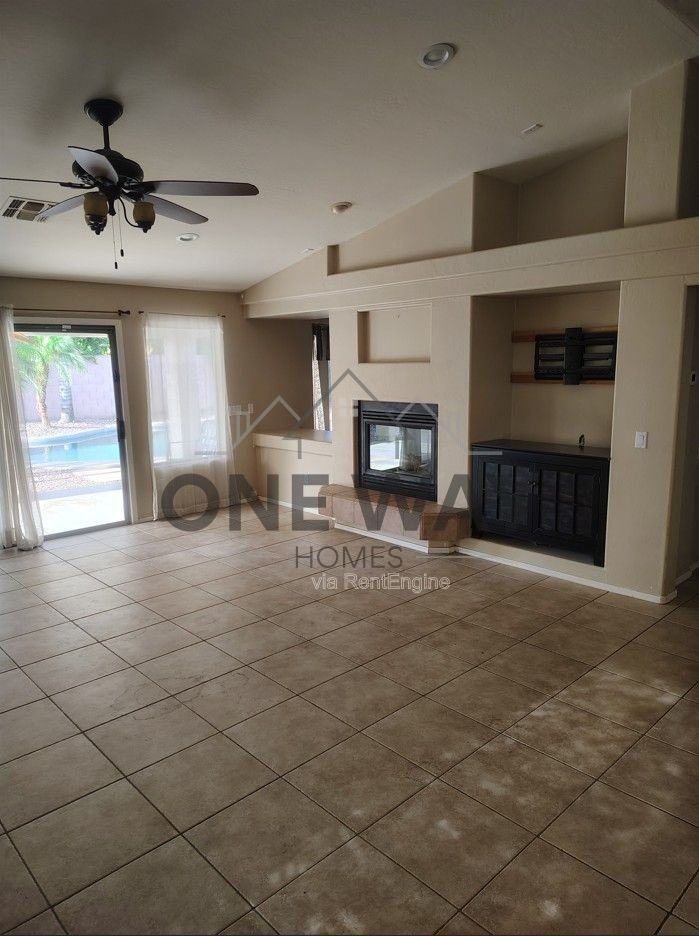 1430 E Crescent Way - Photo 5 of 25