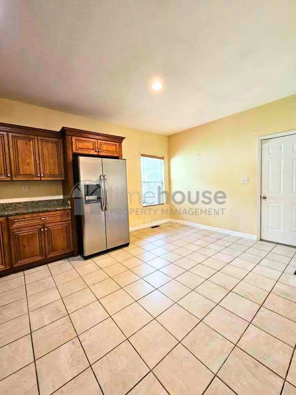 1408 Colon Ave - Photo 6 of 25