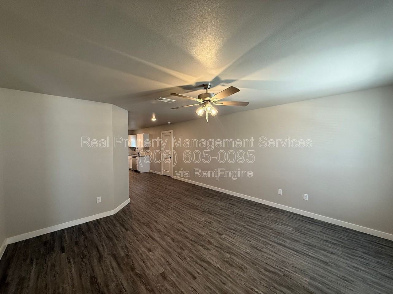 7420 35th St - Photo 2 of 11