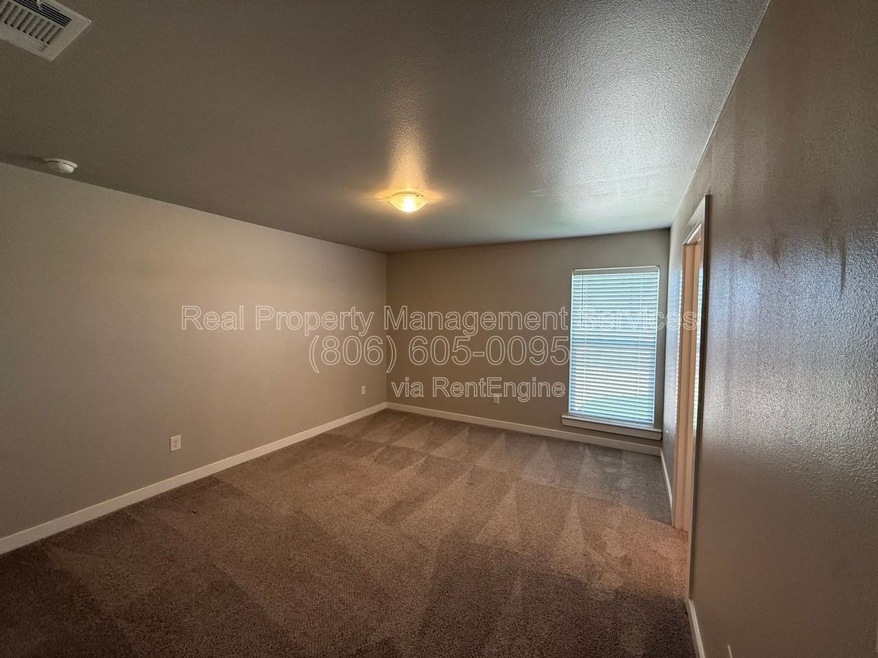 7420 35th St - Photo 4 of 11