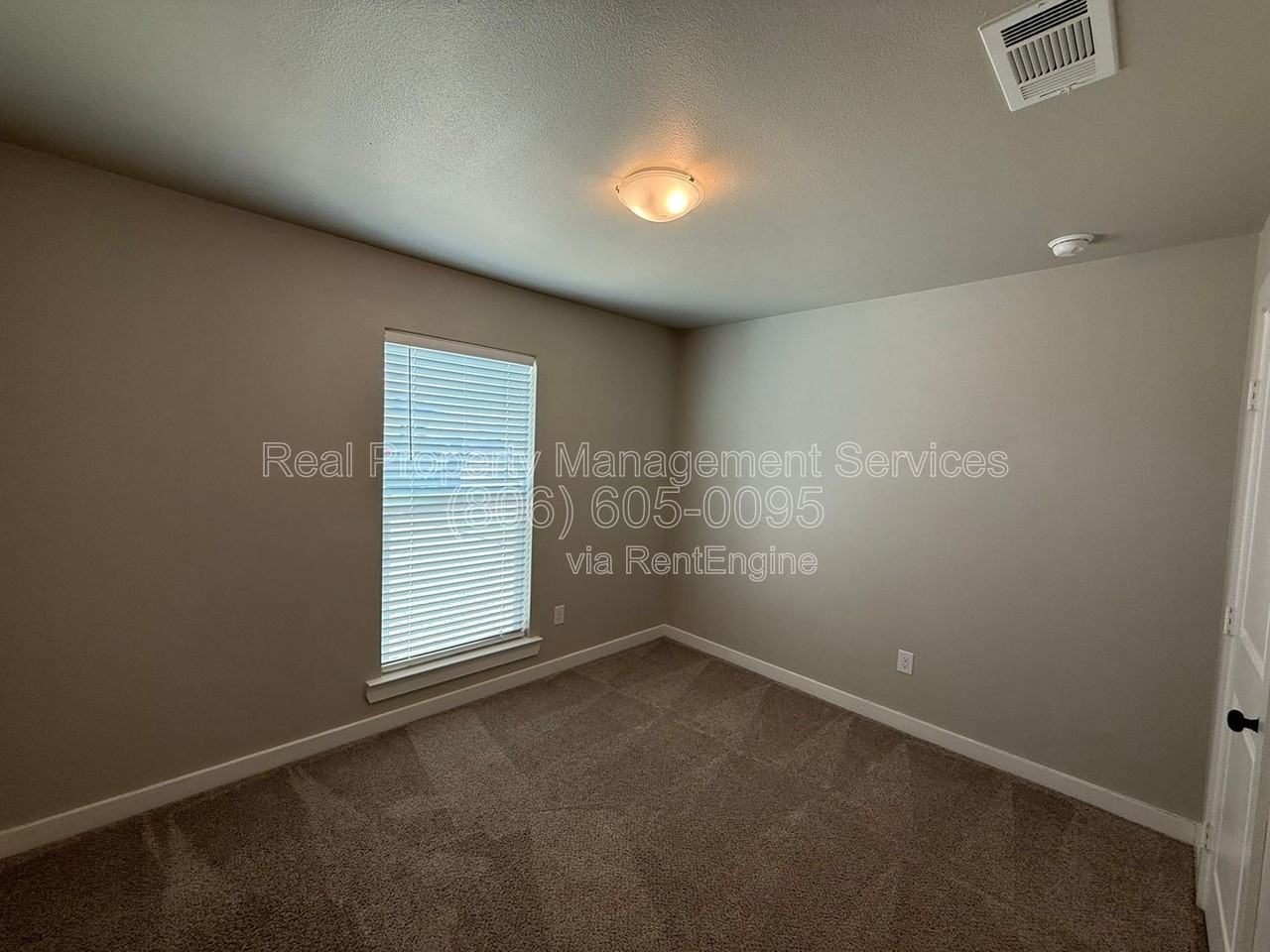 7420 35th St - Photo 7 of 11