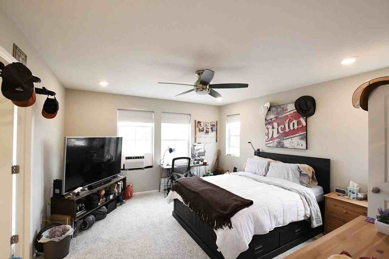 11330 E 26th Ave - Photo 6 of 16