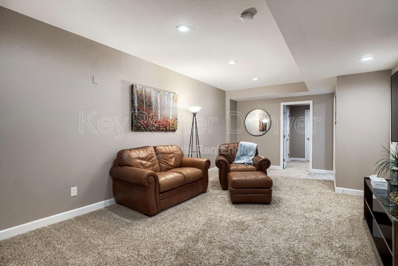 22706 E Ottawa Pl - Photo 5 of 17