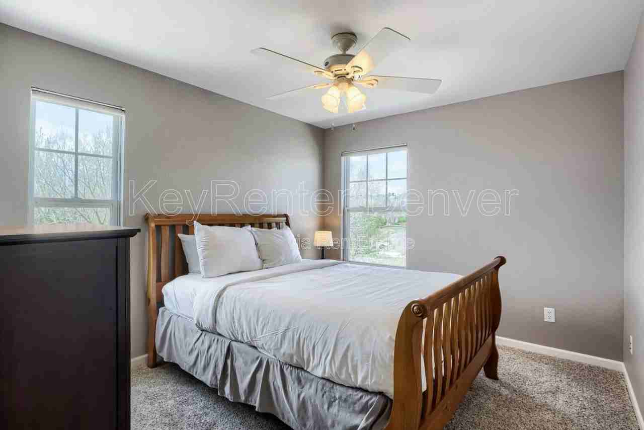 22706 E Ottawa Pl - Photo 7 of 17