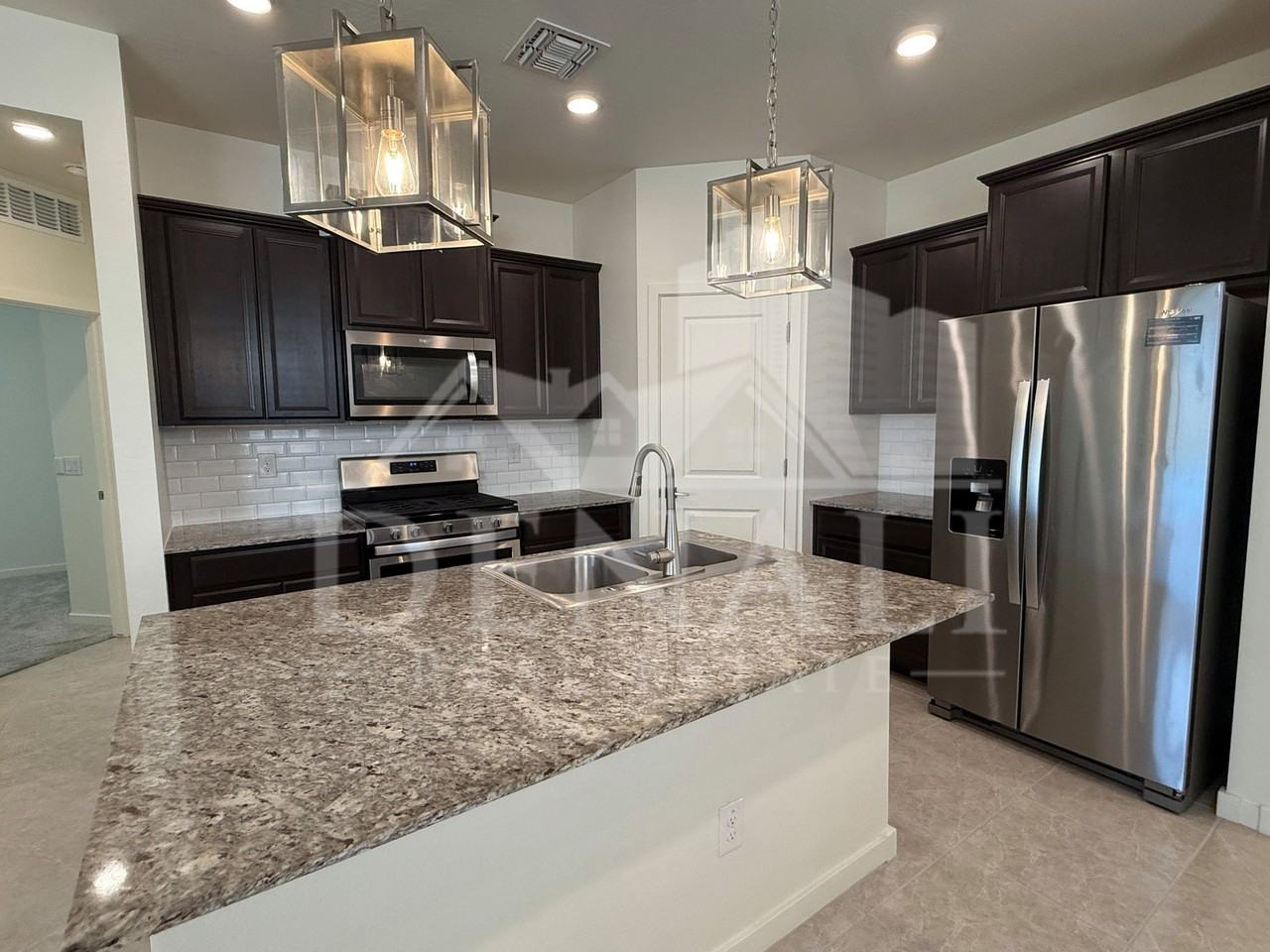 14380 W Valentine St - Photo 3 of 21