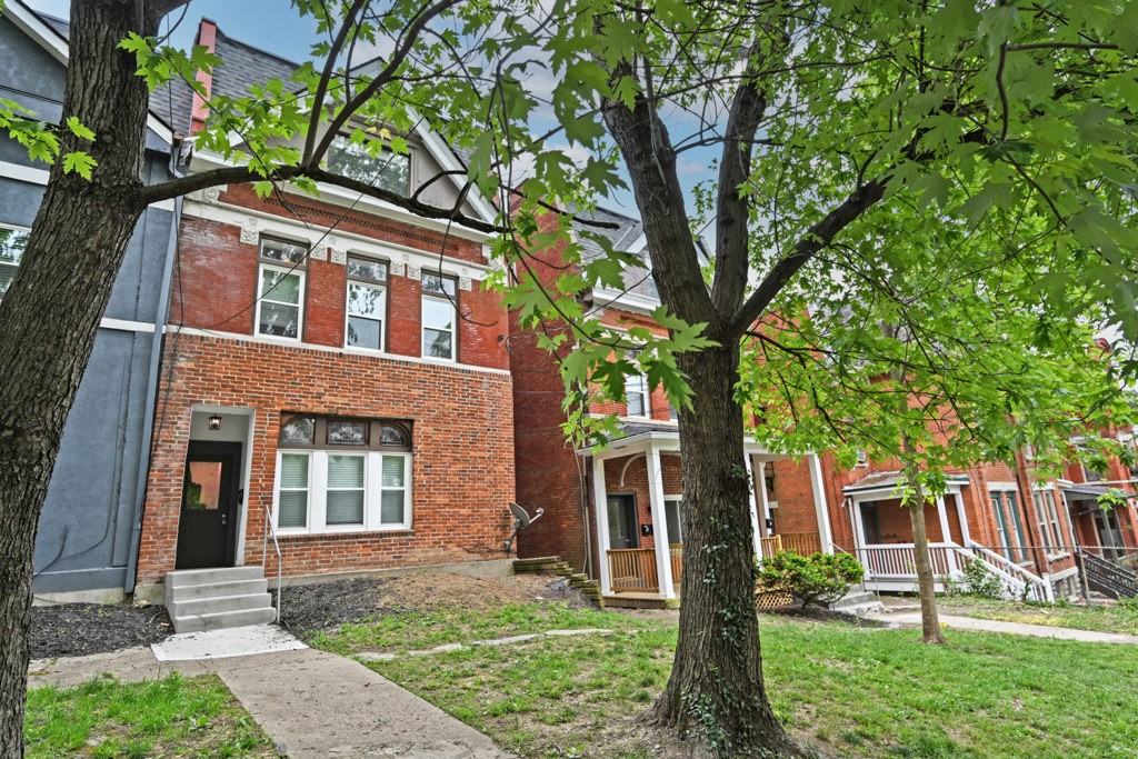 2228 Kemper Ln #1