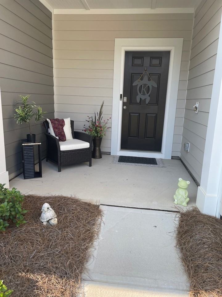 5252 Maynard Hill Dr - Photo 2 of 20
