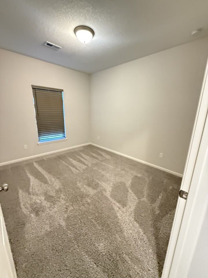 7909 Nwst Kcmo - Photo 3 of 14