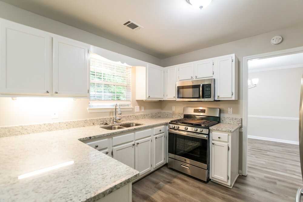 520 Brooksdale Dr - Photo 7 of 16