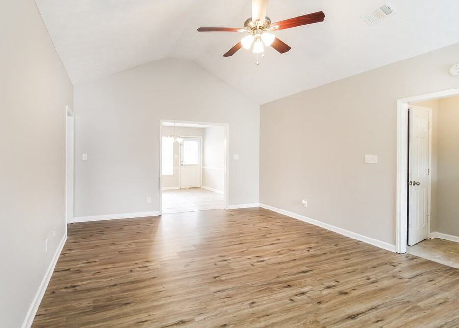 779 Pepperwood Trl - Photo 4 of 16