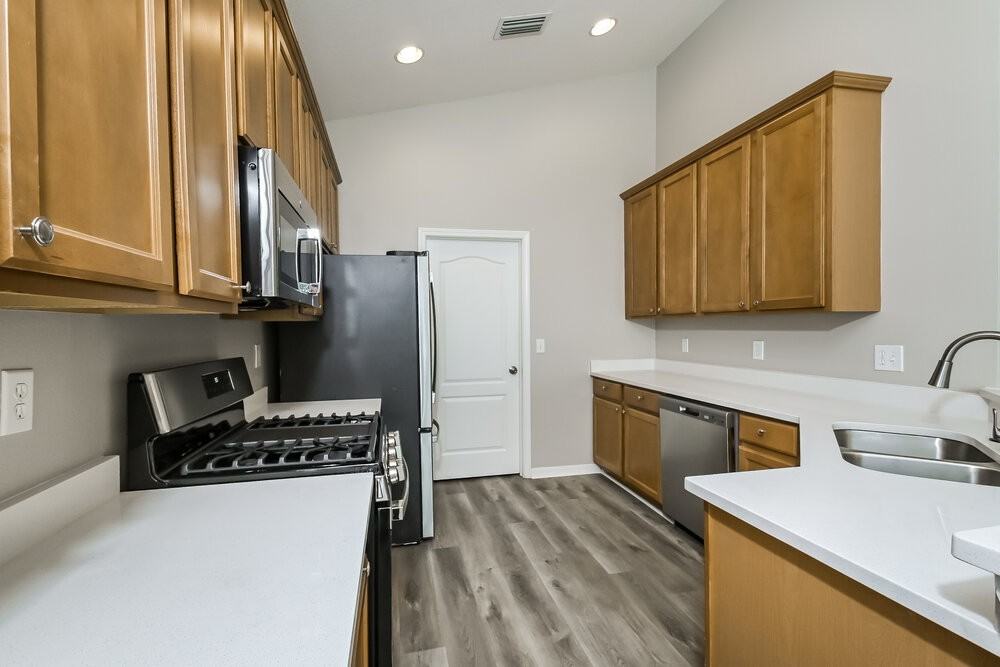 5110 Clover Mist Dr - Photo 7 of 16