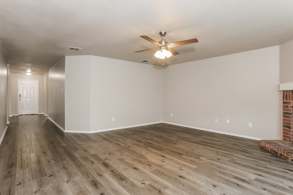 1021 Badger Run - Photo 3 of 16