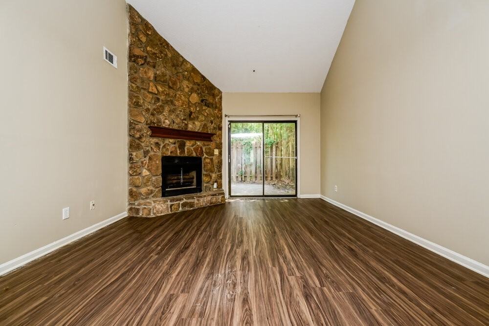 5796 Trent Walk Dr - Photo 4 of 17