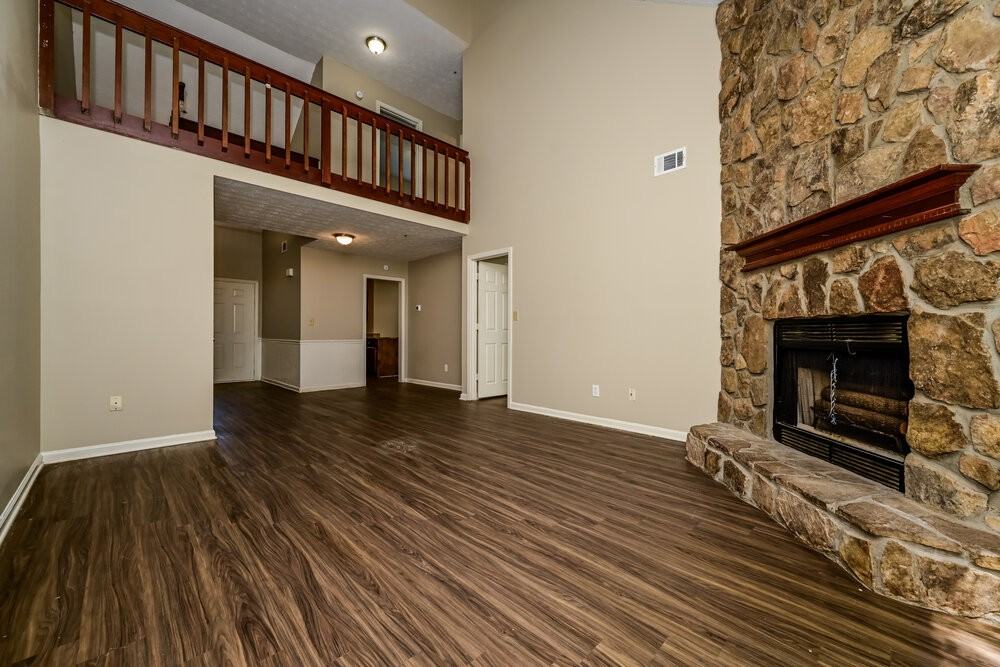 5796 Trent Walk Dr - Photo 5 of 17