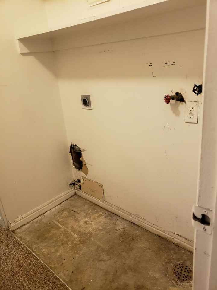 1752 Southwest - Photo 2 of 21