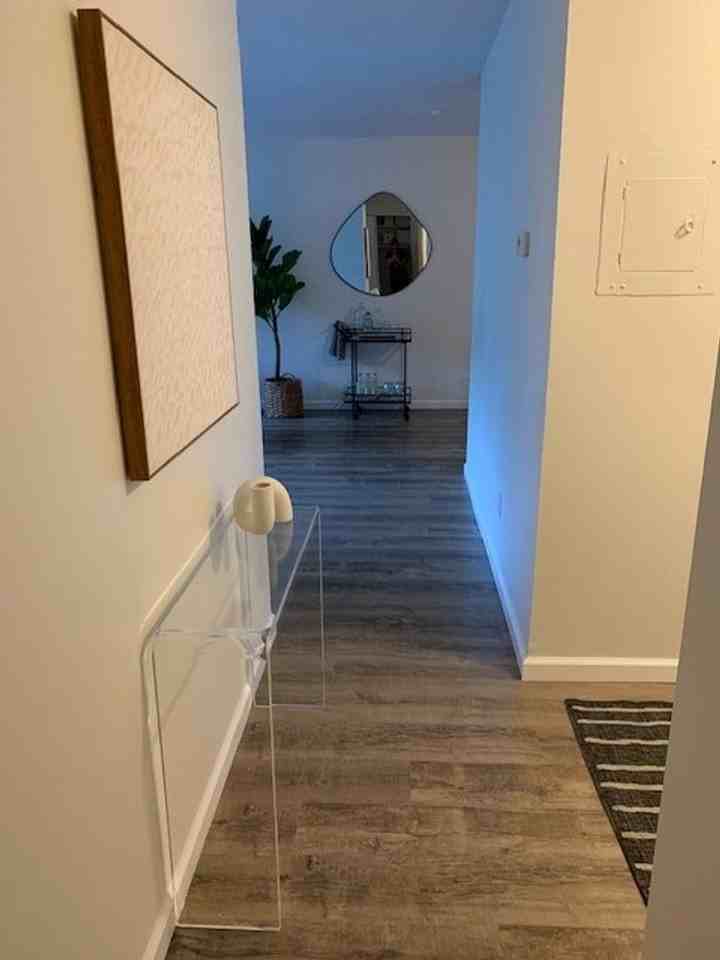 Apartments on Silver Lake - Photo 7 of 17
